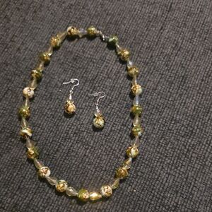 Chic Green and Gold Beaded Necklace Set